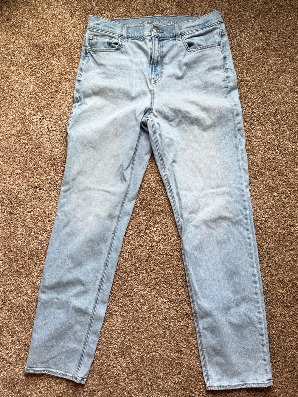 Light Wash Women’s Jeans - American Eagle